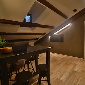 Moscova Attic Near Duomo Milaan